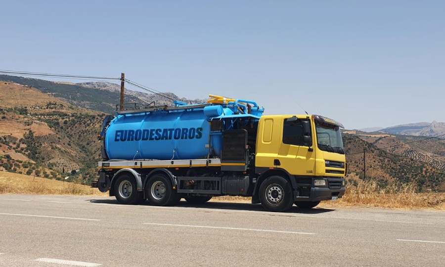 vehículo de desatoros en Málaga